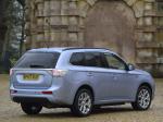 Mitsubishi Outlander PHEV 2014 года (UK)